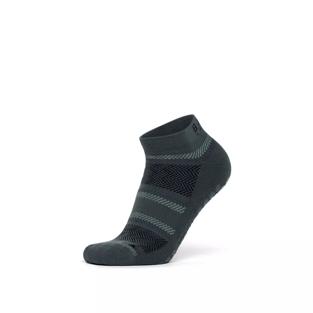 BASE 33 Low Rise Grip Socks