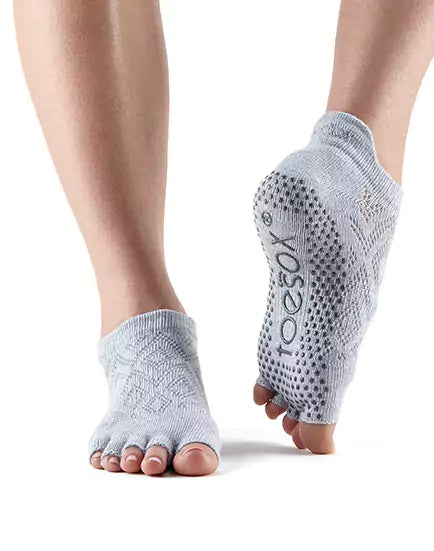 Half Toe Low Rise Grip Socks